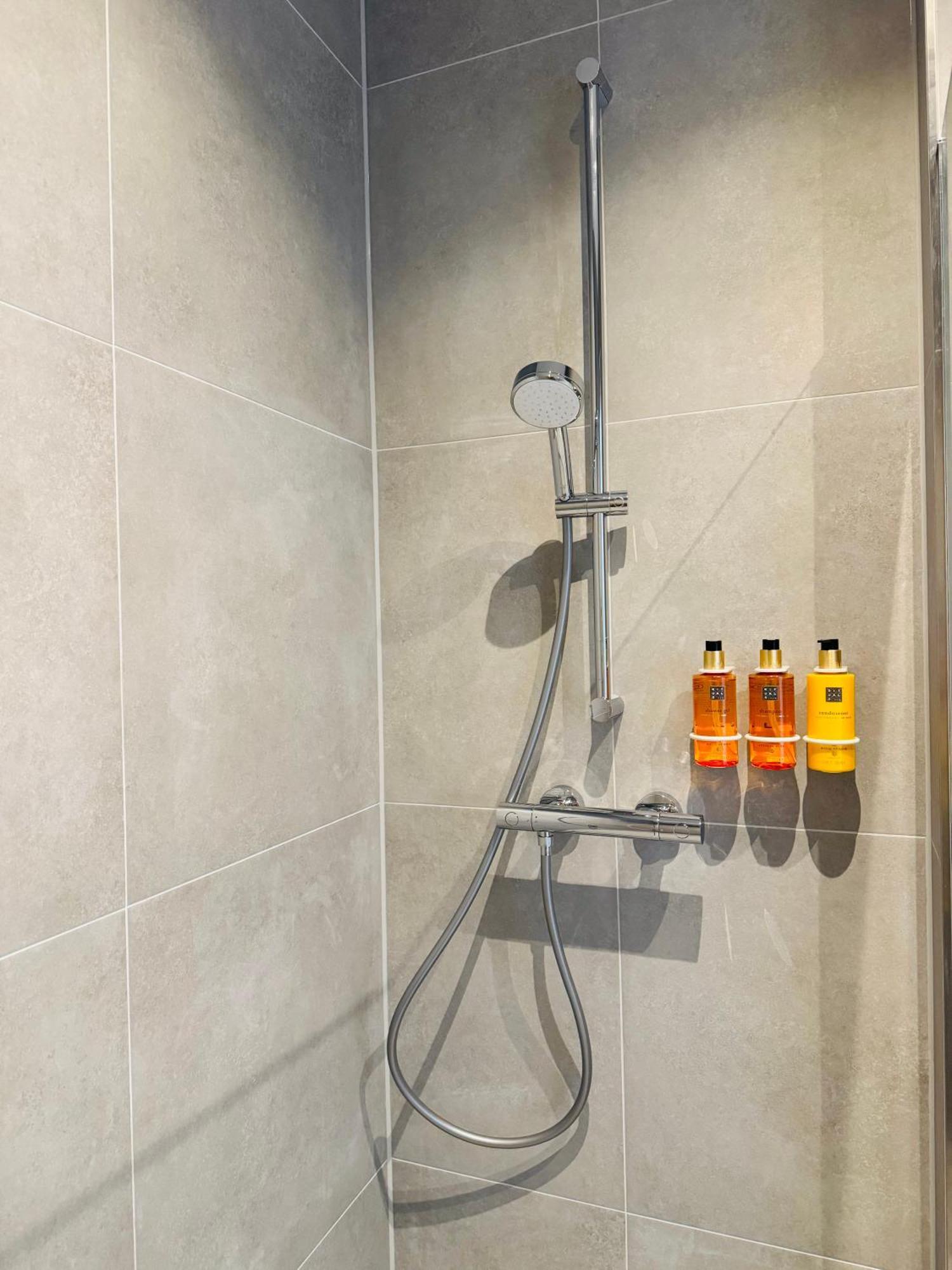 אוטרכט Sunshine Suites מראה חיצוני תמונה